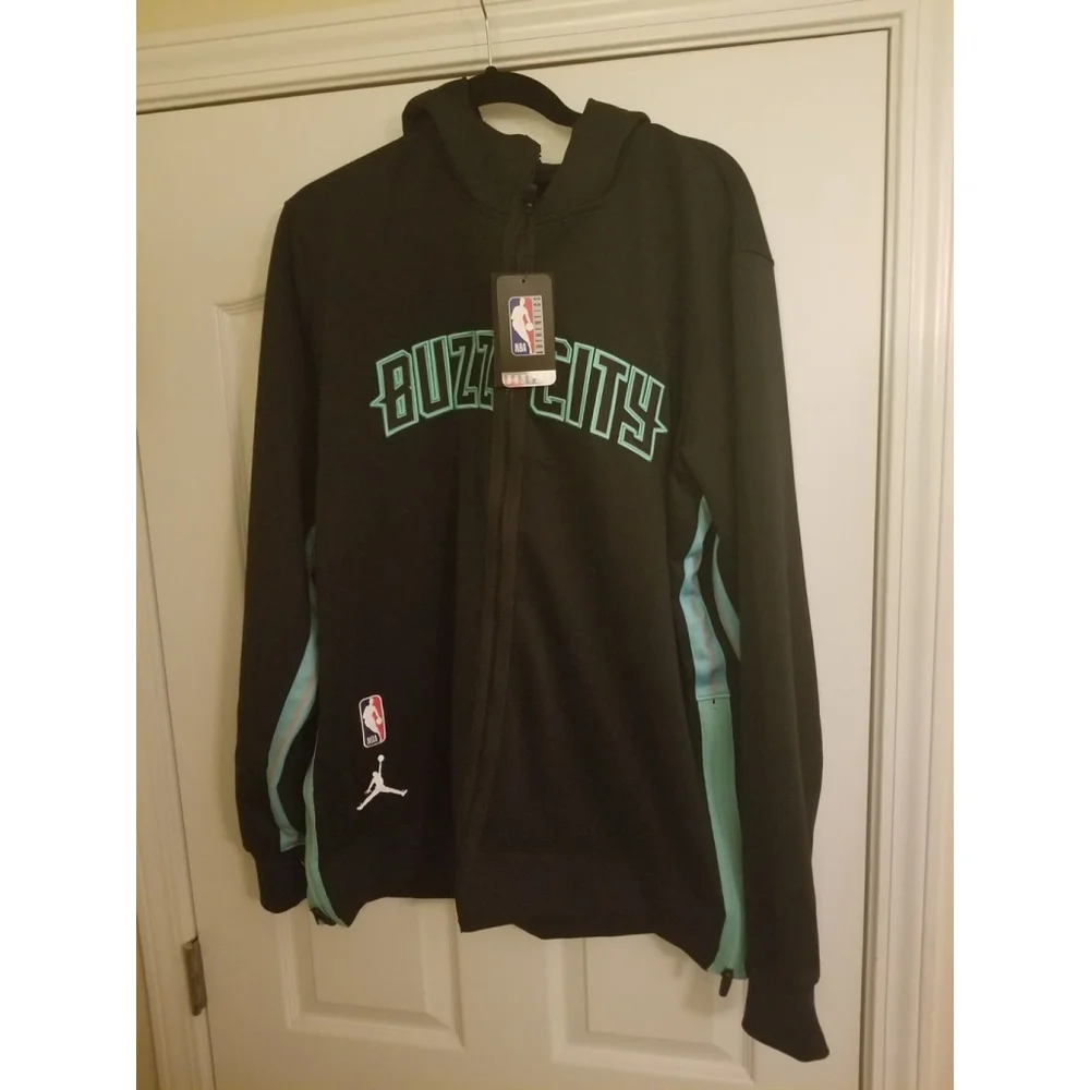 Jordan NBA Charlotte Hornets Buzz City Hoodie Size: Large Tall
